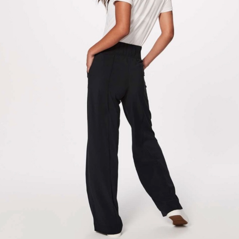 EuC LuLuLem0n LiGhtWeiGht NoiR wiDe leG tiE PaNts siZe 2 - Picture 7 of 14